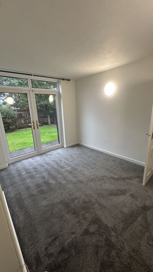 Photo 1 Living room- click for photo gallery